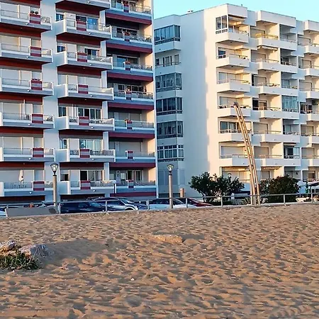 Quarteira Beachfront Retreat Apartmán Cavacos