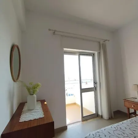 Quarteira Beachfront Retreat * Cavacos