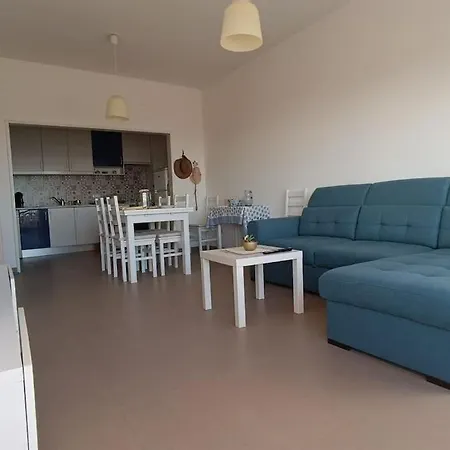 Quarteira Beachfront Retreat * Cavacos